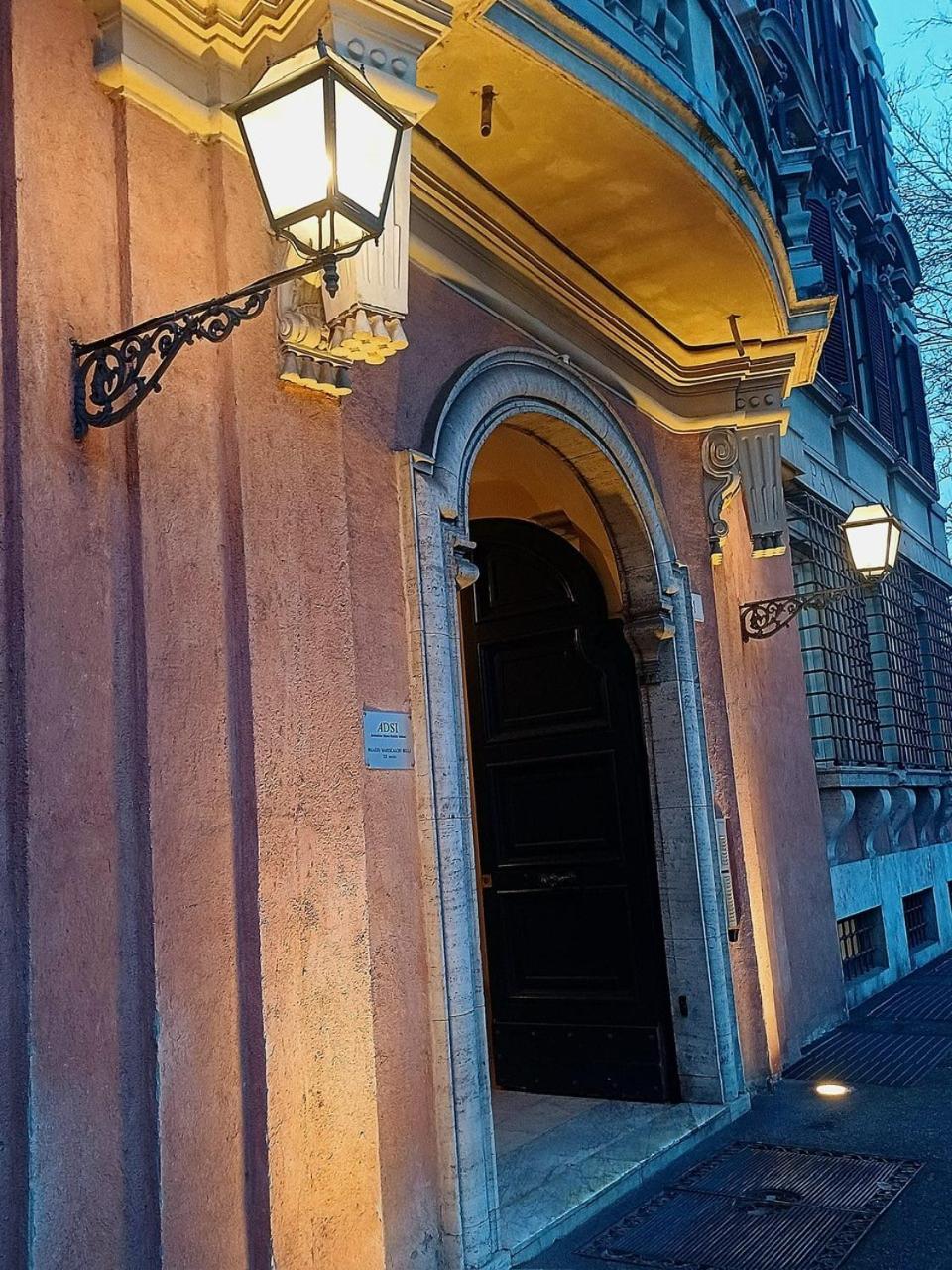 La Casetta Di Miriam A Piazza Di Spagna Roma Exterior foto